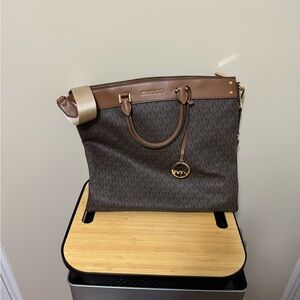 Michael Kors Travel Large North/South Tote